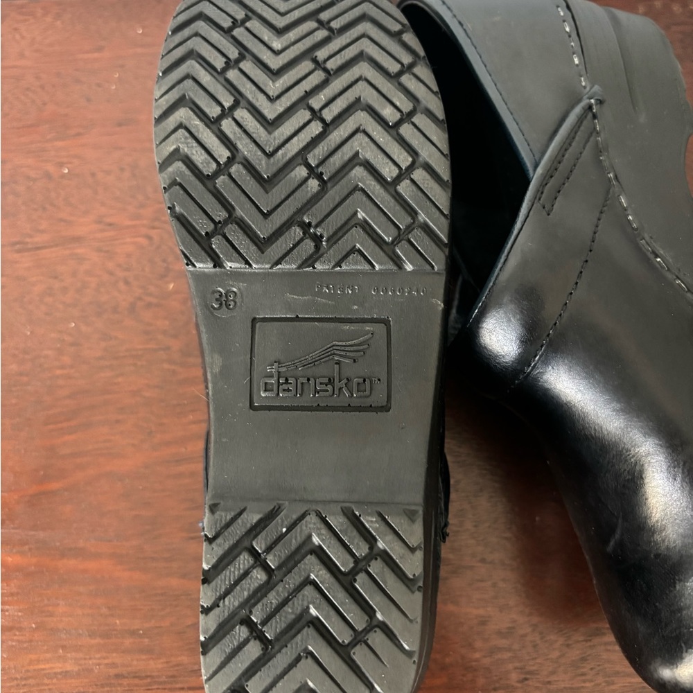 Dansko Clogs, Size 38 - image 5